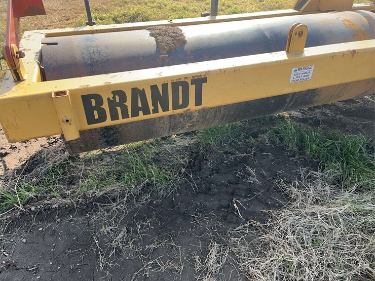 brandt-8-row-38"-folding-hipper-roller-image-4