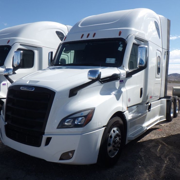 2024 FREIGHTLINER CASCADIA 126