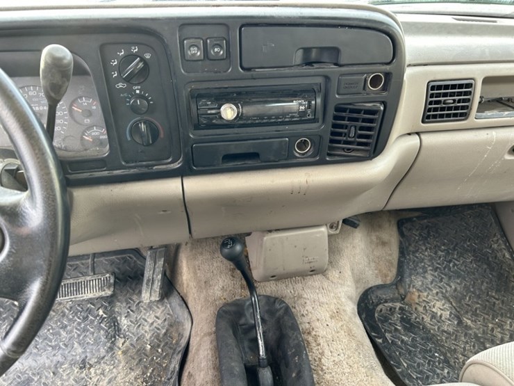 1996-dodge-ram-1500-image-18