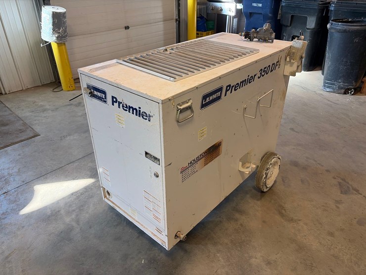 l.b.-white-premier-350-df-portable-heater-image-1