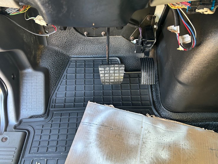 2013-international-durastar-4400-image-124