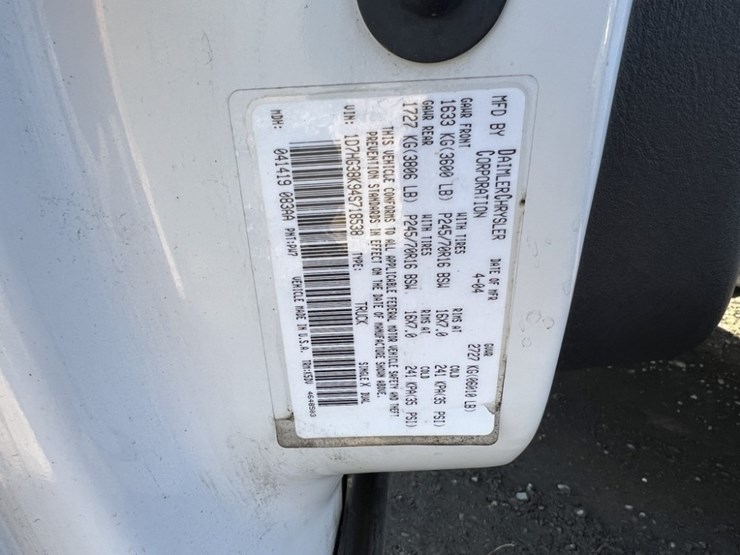 2004-dodge-dakota-sport-image-9