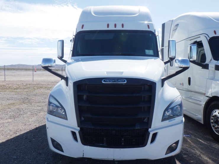 2024-freightliner-cascadia-126-image-2