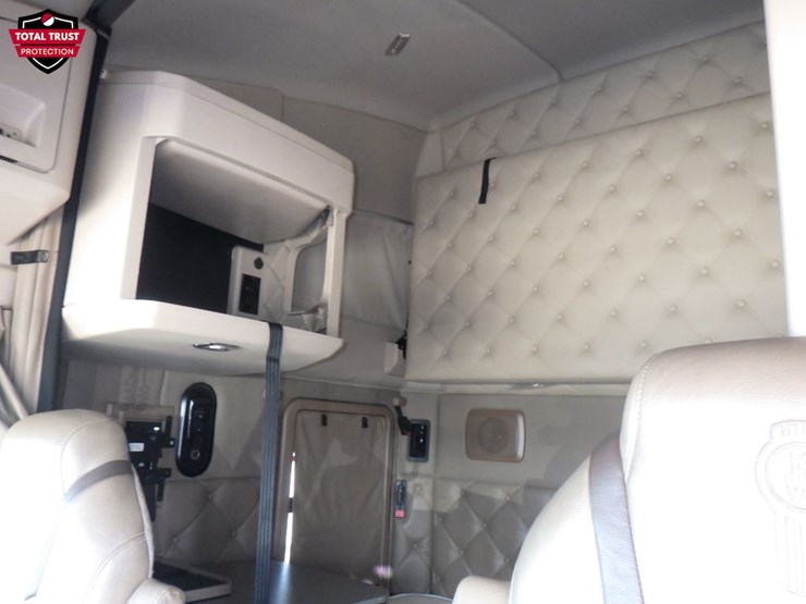 2021-kenworth-t680-image-20