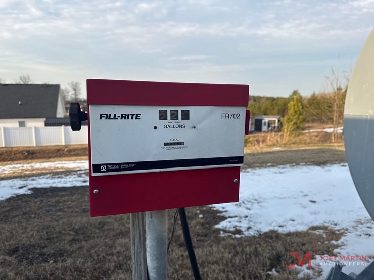 8,000-gallon-skid-mounted-fuel-tank-image-5