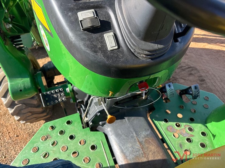 john-deere-4105-image-21