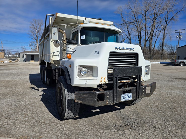 1998-mack-dm600-image-24