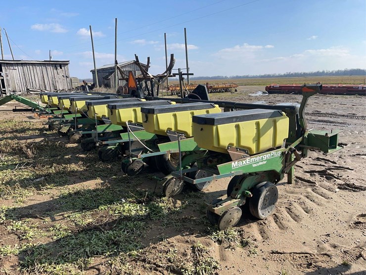 john-deere-1700-image-2