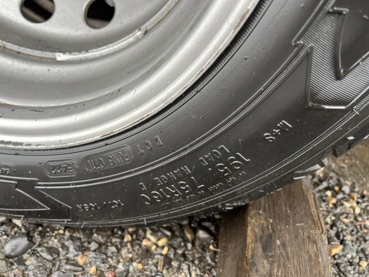 2019-ford-transit-image-35