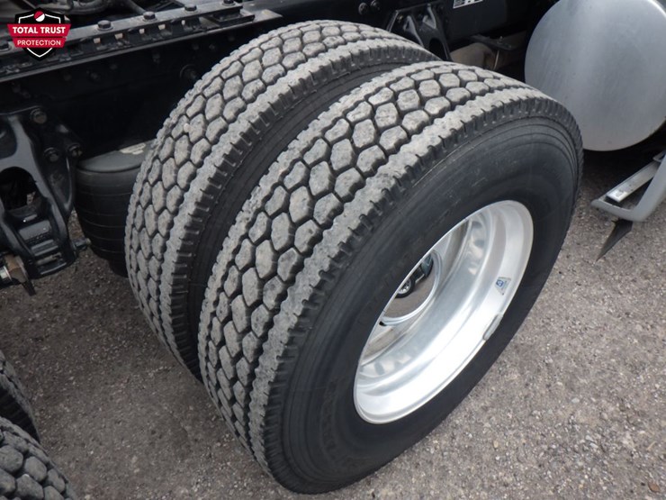 2020-kenworth-t680-image-5