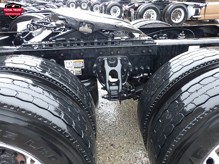 2024-kenworth-t680-image-18