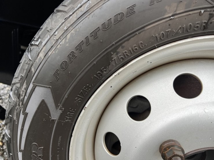 2019-ford-transit-image-29