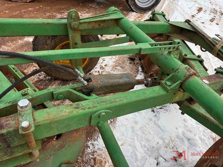 john-deere-13'-adjustable-disk-harrow-image-10