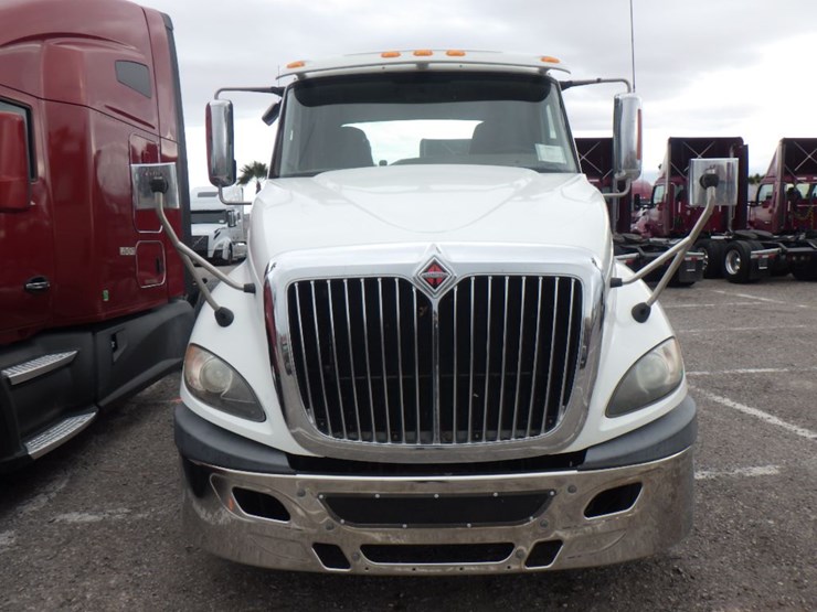 2016-international-prostar+122-image-2