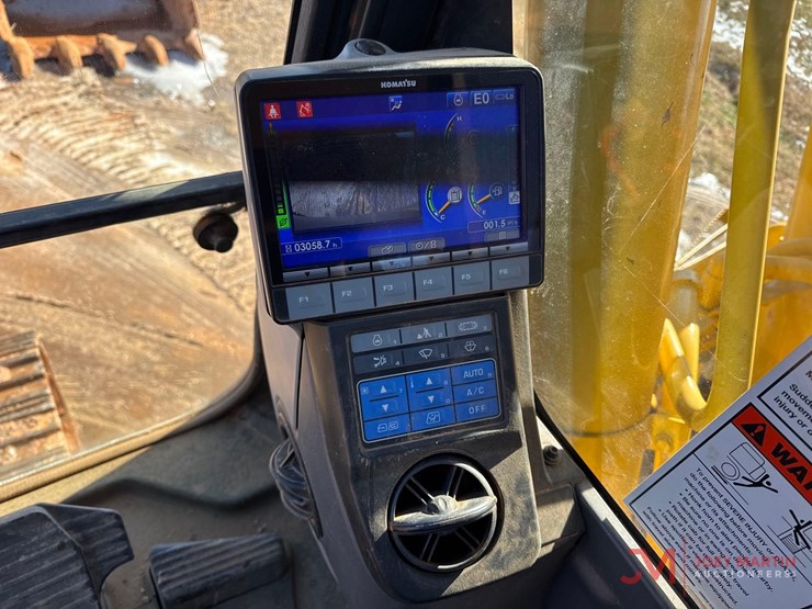 2018-komatsu-pc210-lc-11-image-27