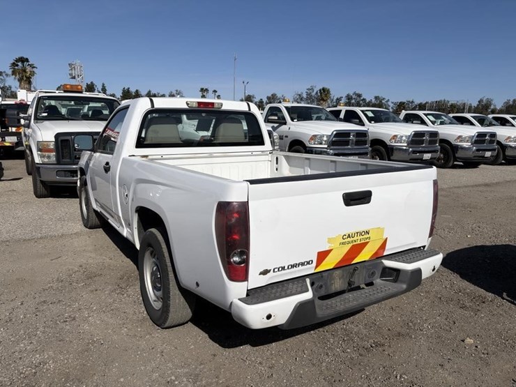2011-chevrolet-colorado-image-2