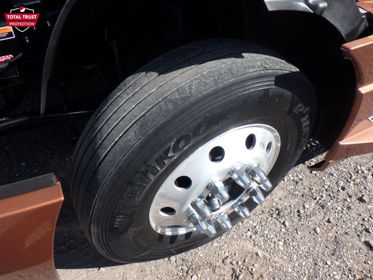 2023-mack-anthem-image-22