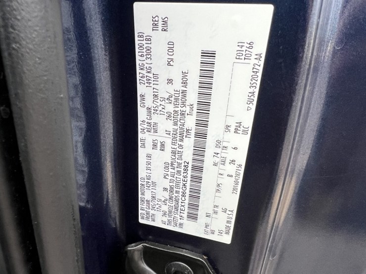 2016-ford-f150-xl-image-10