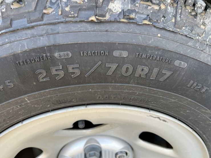 2018-chevrolet-tahoe-image-16