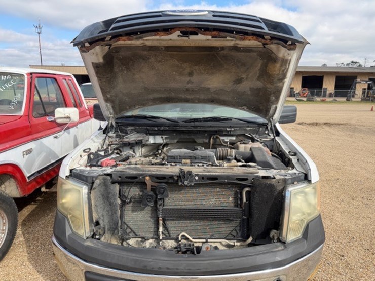 2011-ford-f150-image-37