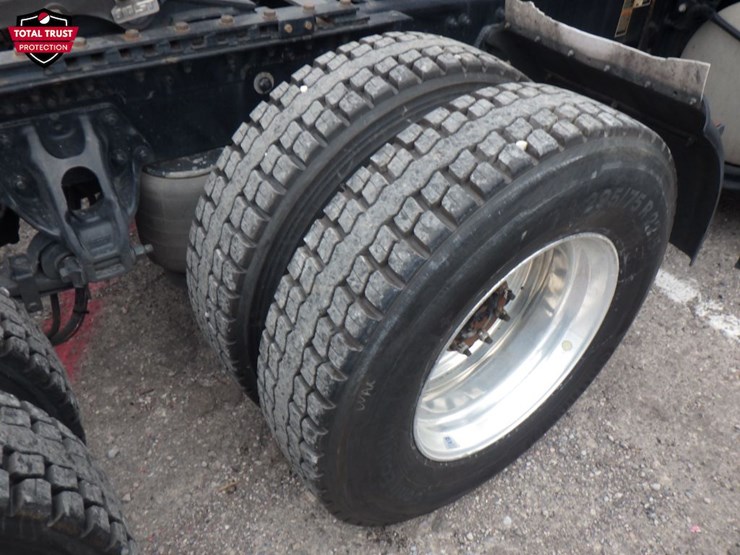 2022-kenworth-t680-image-5