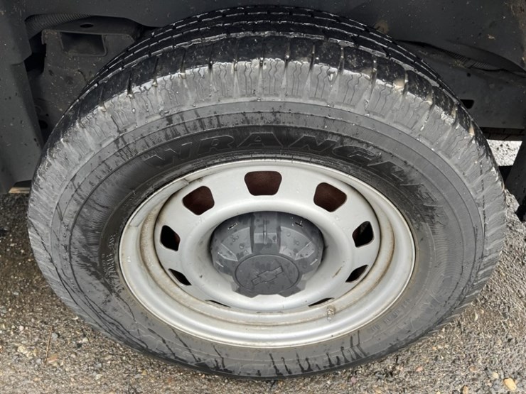 2010-chevrolet-colorado-image-16