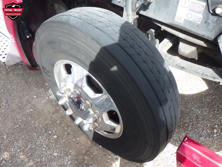 2020-kenworth-t680-image-23