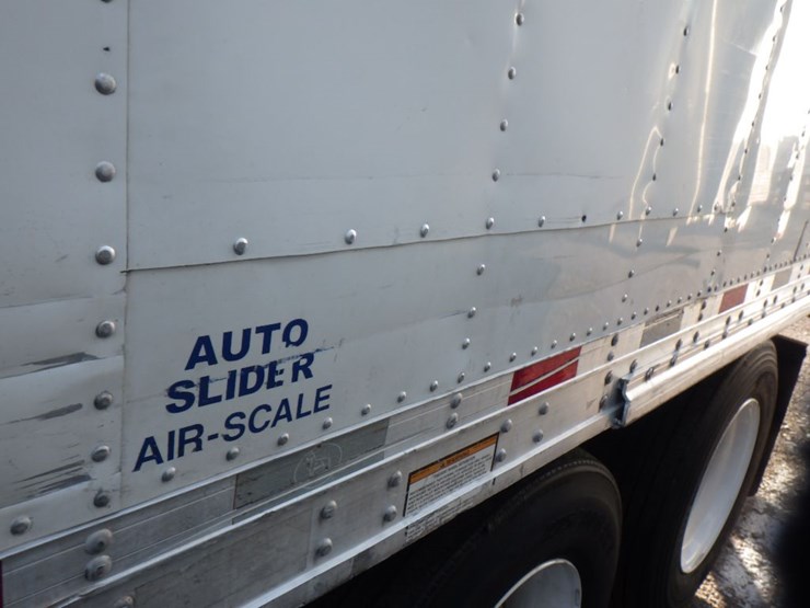 2017-great-dane-everest-cl-image-20