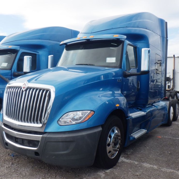 2020 INTERNATIONAL LT