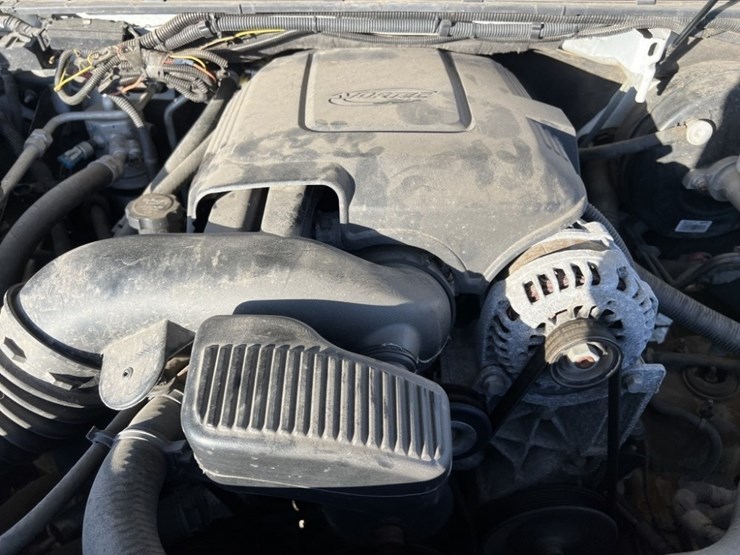 2009-chevrolet-tahoe-image-14