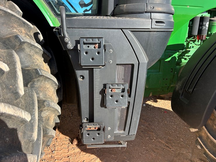 2020-john-deere-8345r-image-13