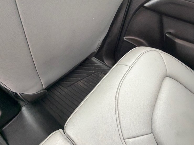 2019-chevrolet-colorado-image-26