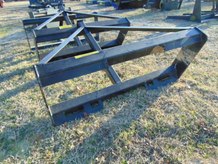 skid-steer-receiver-hitch-image-2