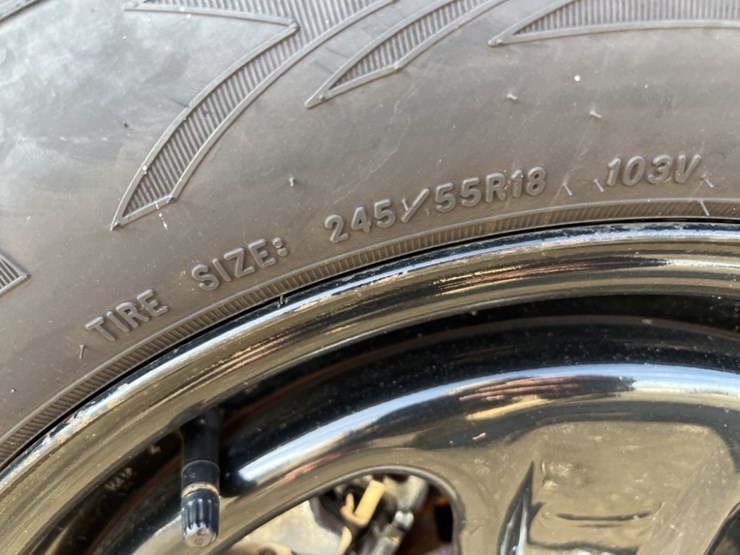 2016-ford-explorer-image-16