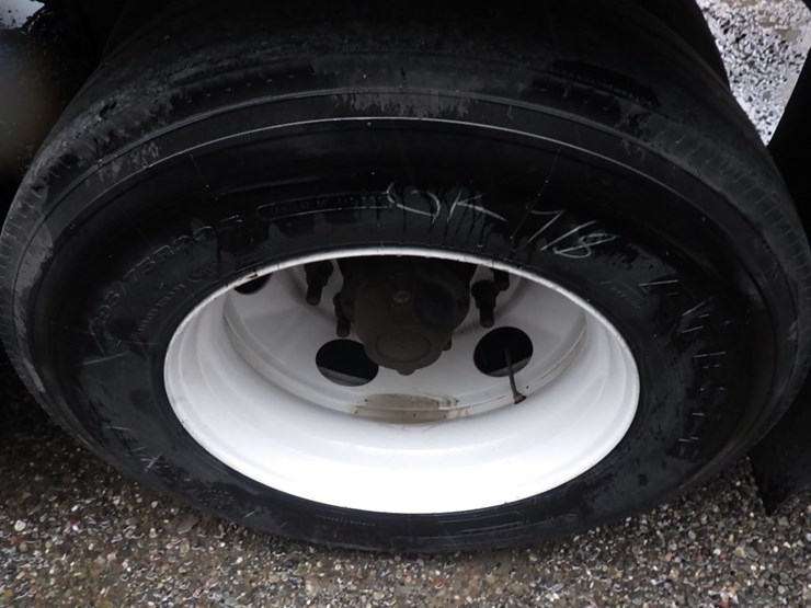 2016-great-dane-champion-se-image-19