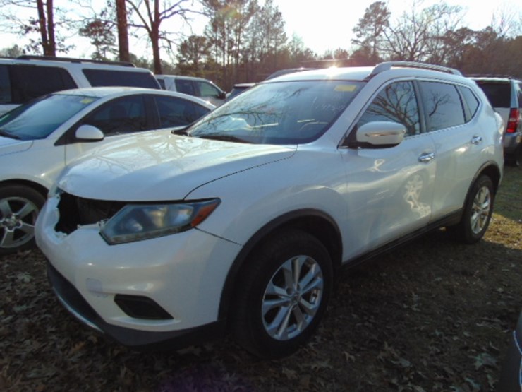 2014-nissan-rogue-image-1