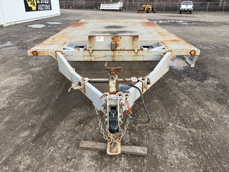 2008-bentley-t/a-sno-cat-trailer-image-8