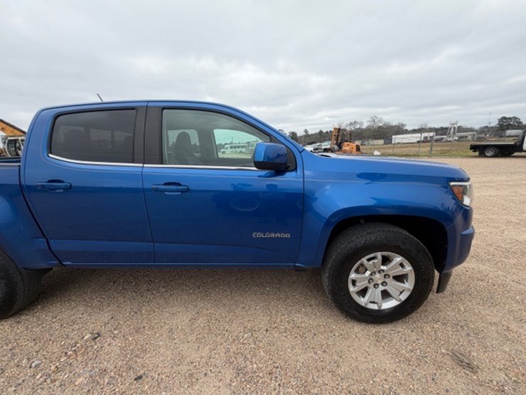 2019-chevrolet-colorado-image-17