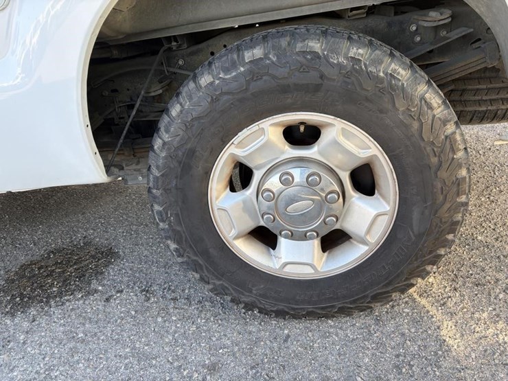 2011-ford-f350-sd-xlt-image-28