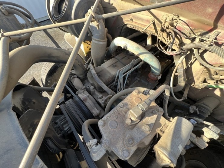 1990-international-4900-image-12