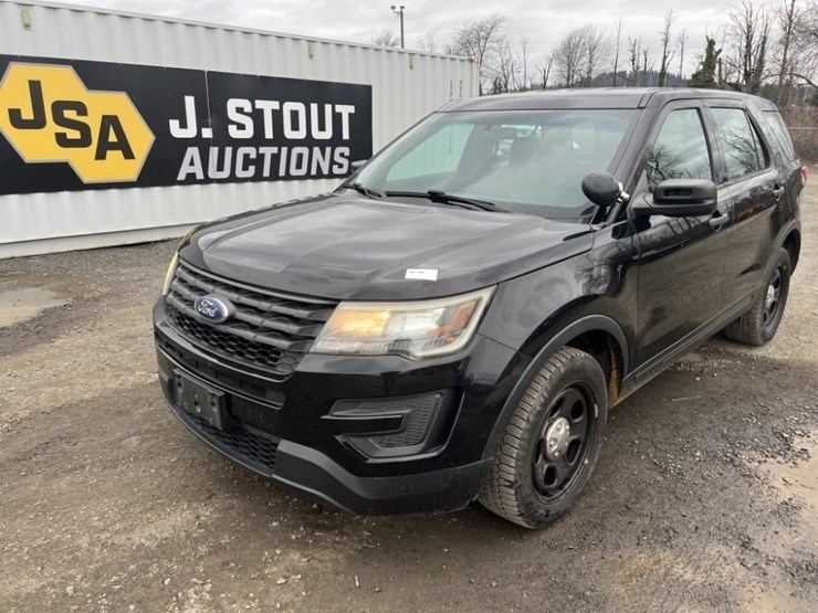 2017-ford-explorer-image-1