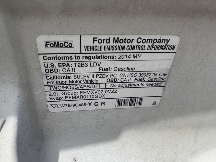 2014-ford-focus-sedan-image-14