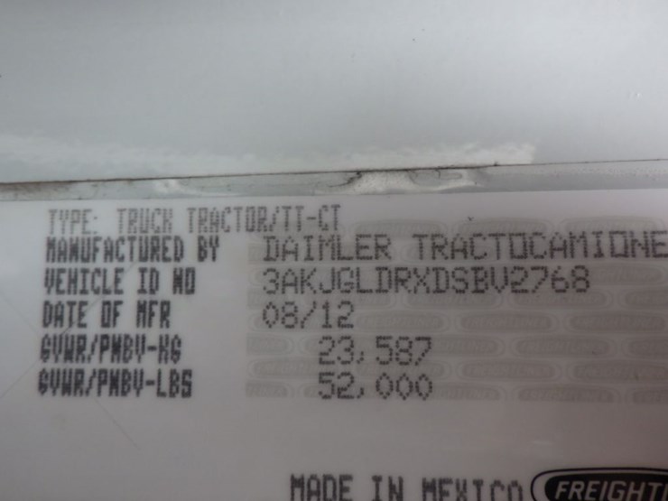 2013-freightliner-cascadia-125-image-23