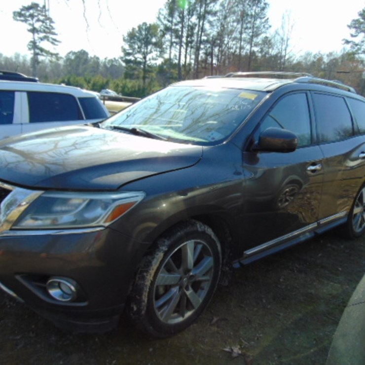 2016 NISSAN PATHFINDER