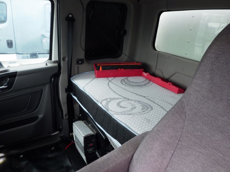 2022-international-mv607-image-20