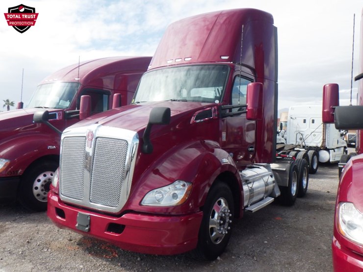 2020-kenworth-t680-image-1
