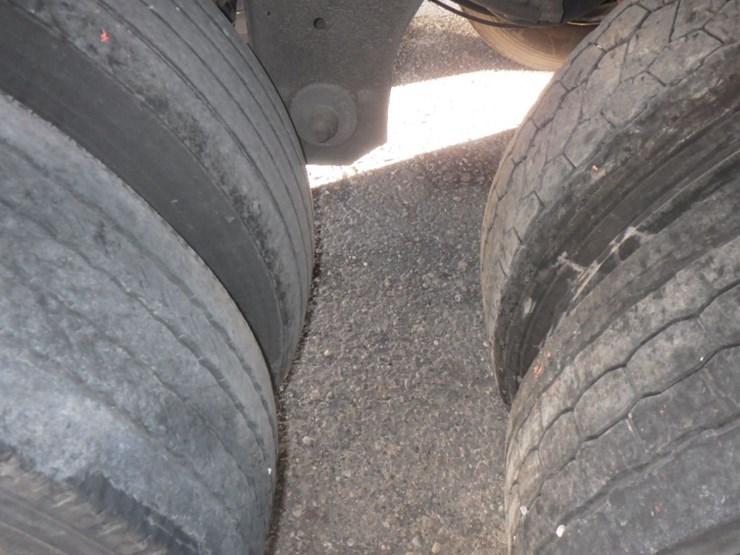 2022-utility-4000d-x-image-8