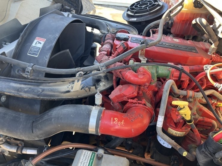 2016-freightliner-m2-s/a-bucket-truck-image-11