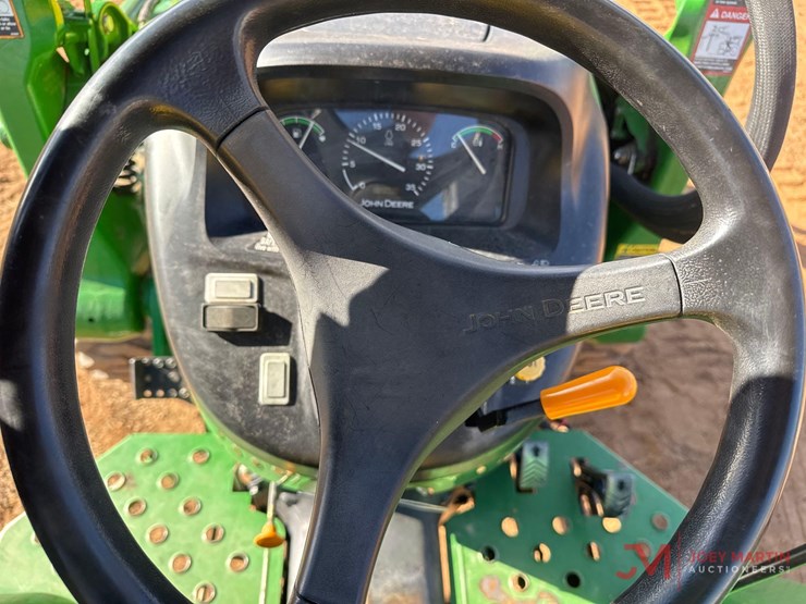 john-deere-4105-image-20