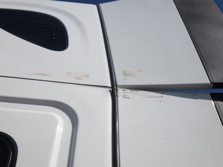 2024-freightliner-cascadia-126-image-19